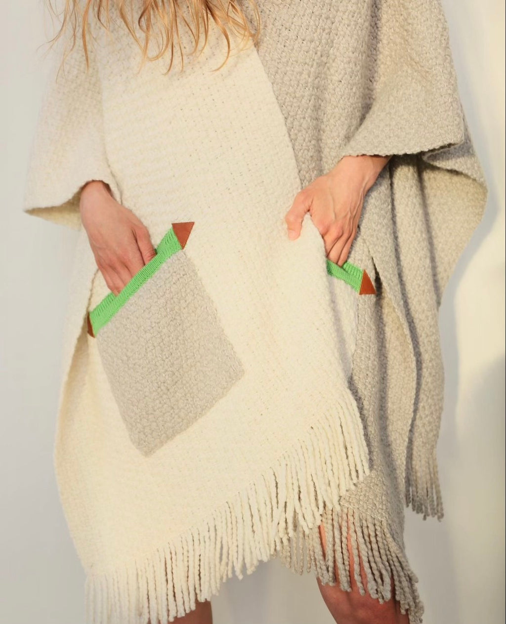 Mutma Handmade Knitted Poncho - White/Gray & Green